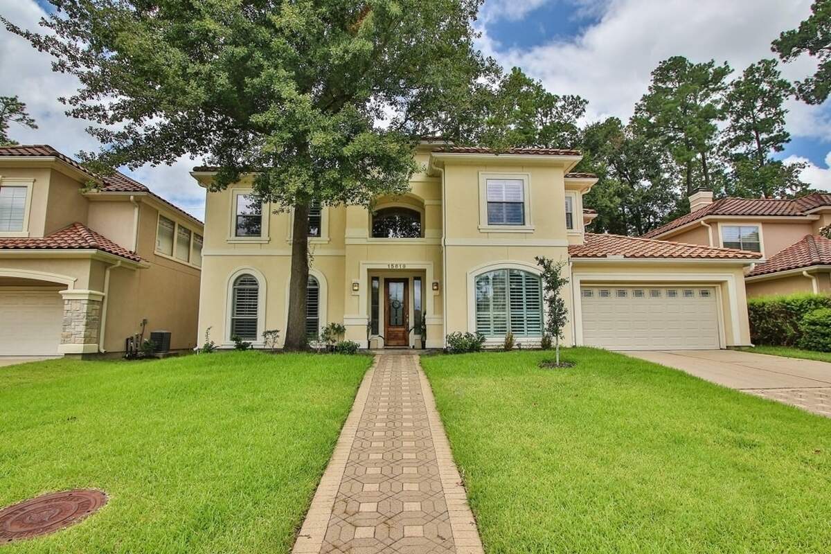 15619 Lake Iris Drive, Houston, Texas 77070
