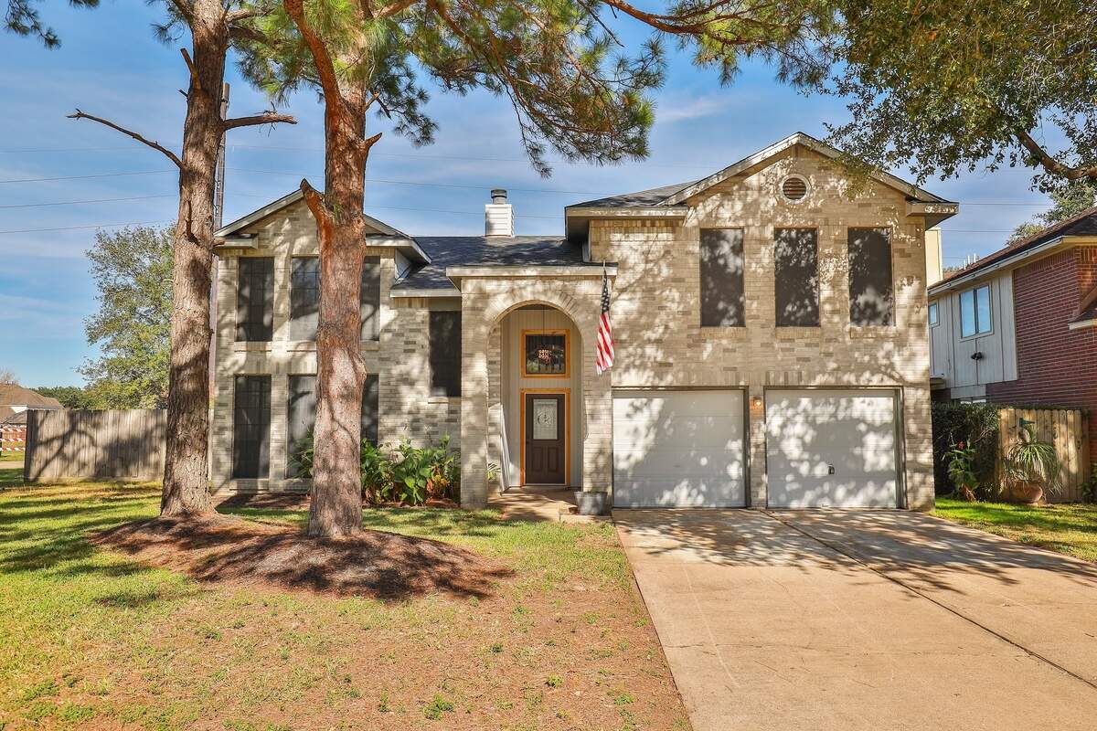 16442 Crossfield Drive, Houston, TX 77095