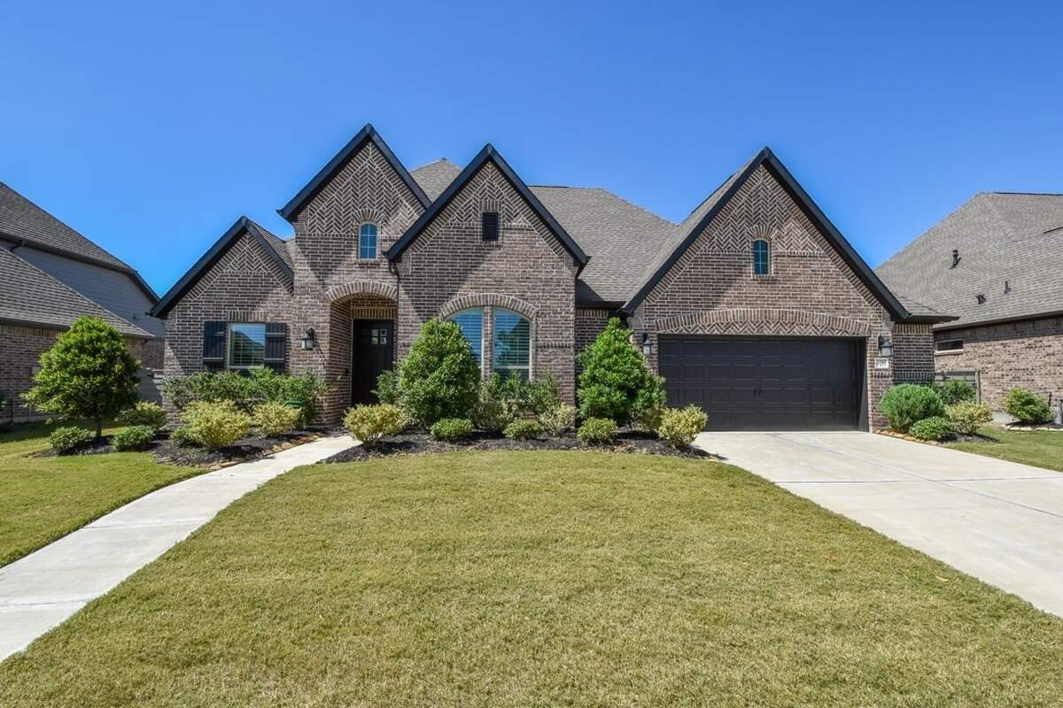 2717 Cypress Woods Lane, Manvel, Texas 77578