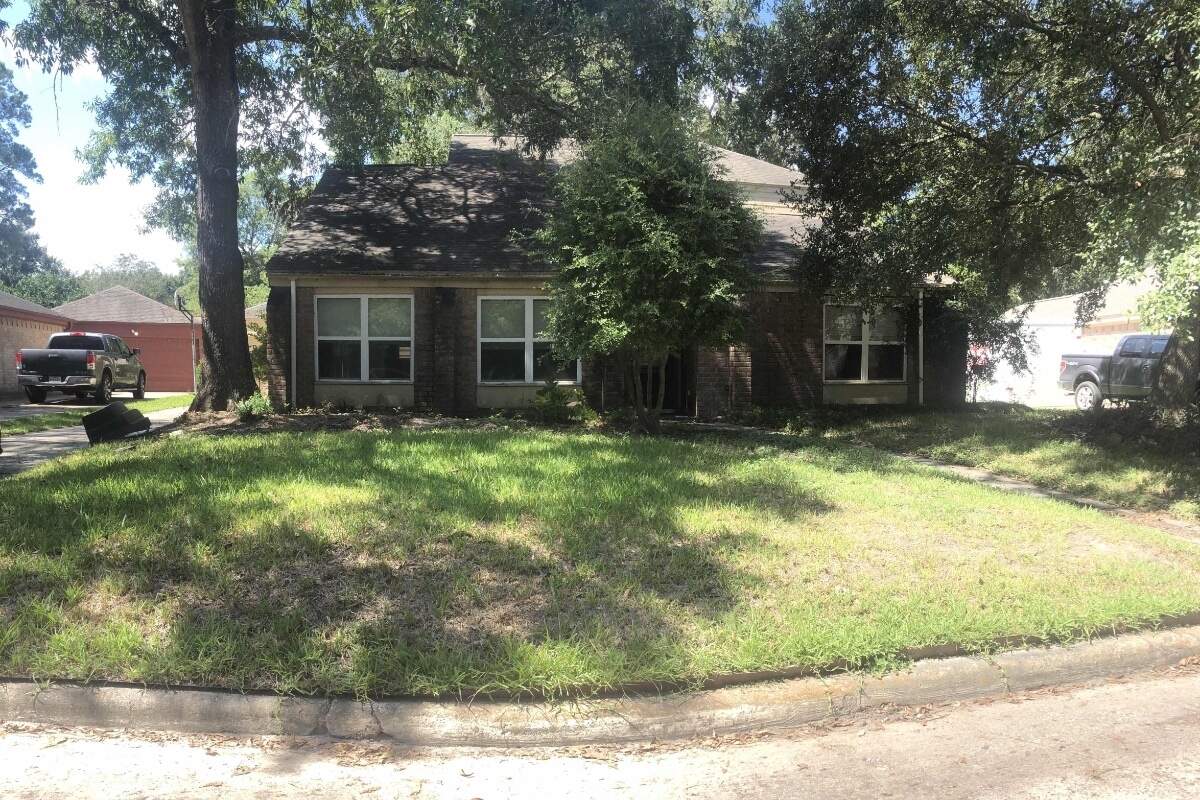 3915 Hidden Glen Drive, Houston, TX 77339