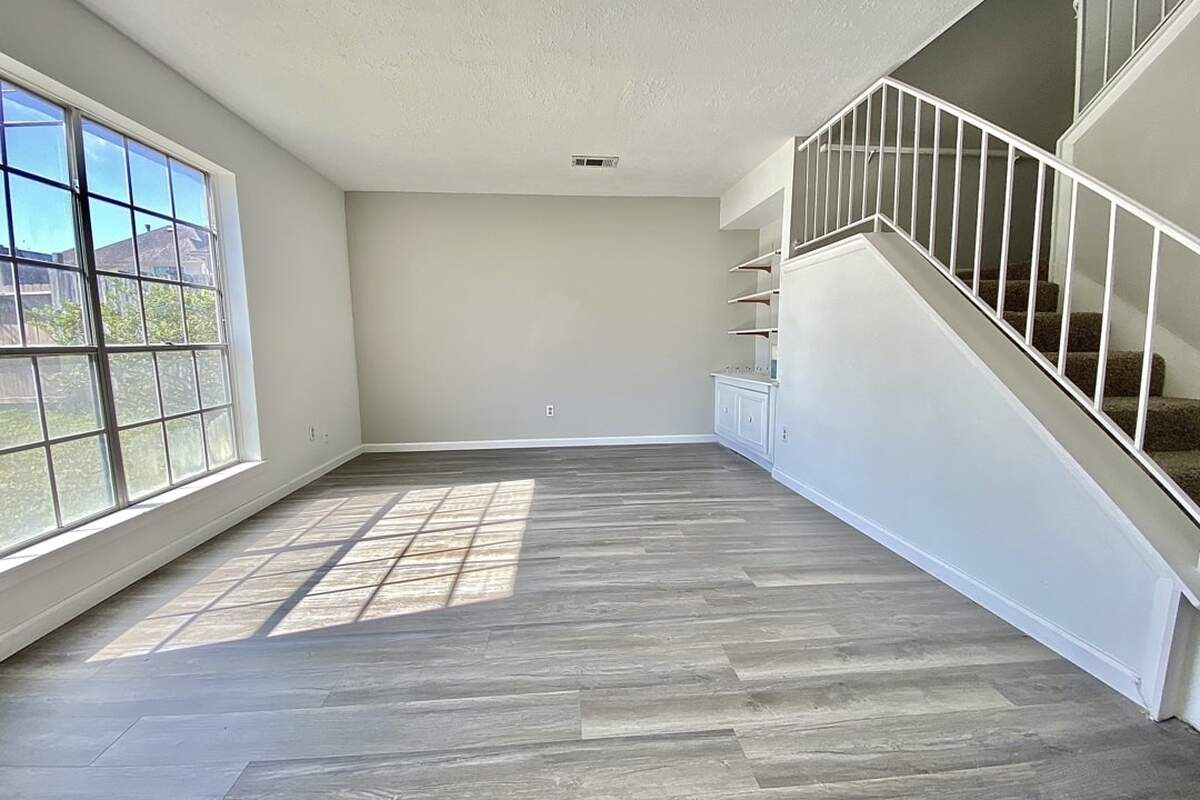 6410 S Briar Bayou Drive, Houston, Texas 77072