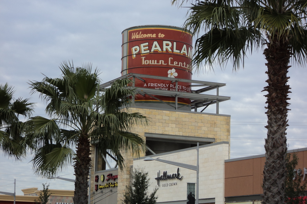 Selling a Home in Pearland: What Local Sellers Need to Know